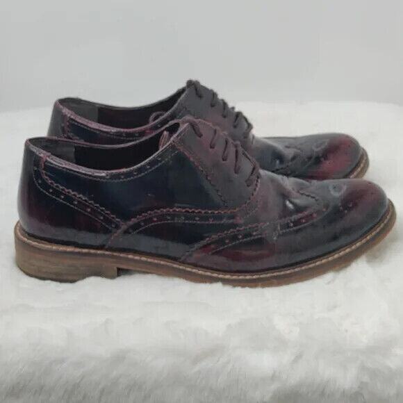 Burgundy Wingtip Lace Up Oxfords Dress Shoes 10.5 main image 10